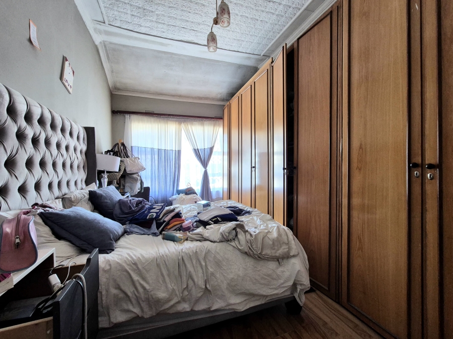 2 Bedroom Property for Sale in Wynberg Western Cape